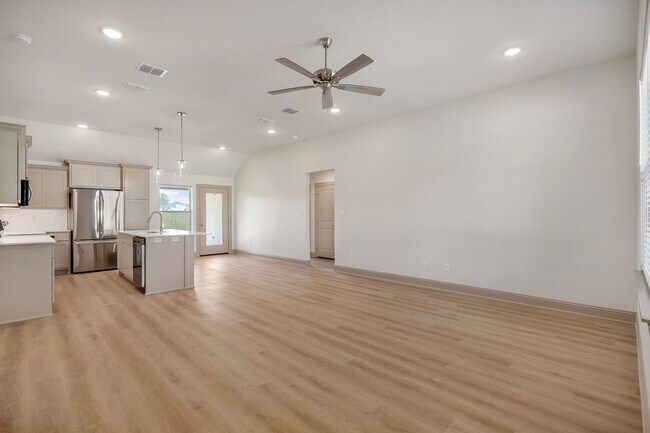 3195 Dogwood Pk Blvd in Tyler, TX - Foto de edificio - Building Photo