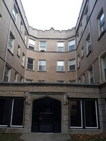 6345 N Magnolia Ave, Unit 2De in Chicago, IL - Building Photo