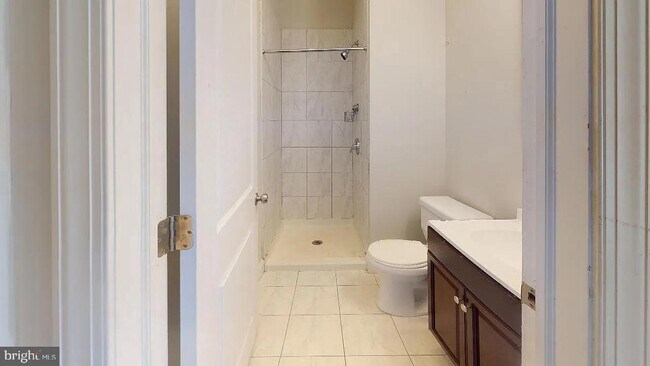 1707 Master St photo'