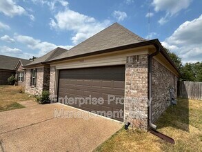 9404 Eckley Pl in Cordova, TN - Building Photo - Building Photo