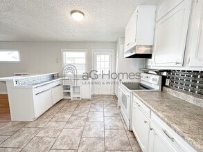 2017 N Keeton Ave in Bethany, OK - Building Photo - Building Photo