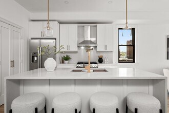 100 Bennington St in Boston, MA - Building Photo - Building Photo