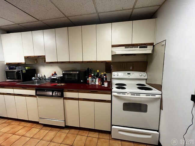 property at 11 Stearns Rd