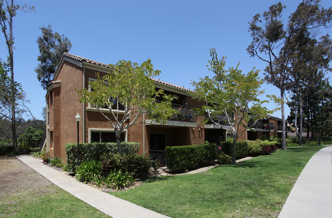 Villa Toscana in La Jolla, CA - Foto de edificio - Building Photo