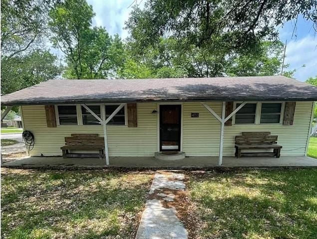 property at 403 Live Oak St