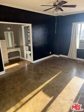 5217 Hollywood Blvd in Los Angeles, CA - Building Photo - Building Photo