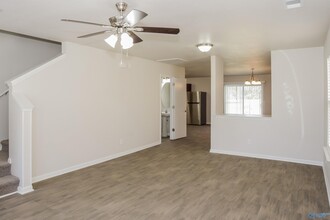214 Farmington Dr in Harvest, AL - Building Photo - Building Photo
