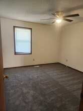 409 N Ridgeview Dr in Warrensburg, MO - Building Photo - Building Photo