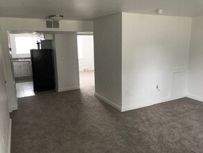 The Historic Blair Apartments in Salem, VA - Building Photo - Interior Photo
