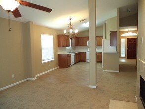 2903 Windy Hollow Ln in Dickinson, TX - Building Photo - Building Photo