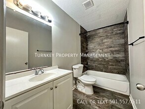 361 N Oak Ct in Jacksonville, AR - Building Photo - Building Photo