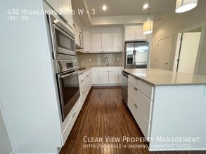 430 Highlands Blvd W in Lethbridge, AB - Building Photo - Building Photo