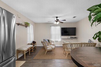 304 N E St in Pensacola, FL - Building Photo - Building Photo