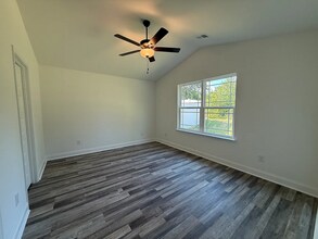 1056 Javier Dr in Springfield, TN - Building Photo - Building Photo
