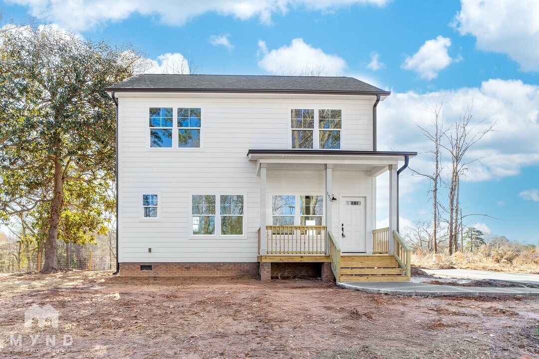 150 Roxie Ln in Belmont, NC - Building Photo