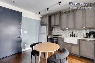 187 Kent Ave in Brooklyn, NY - Building Photo - Building Photo