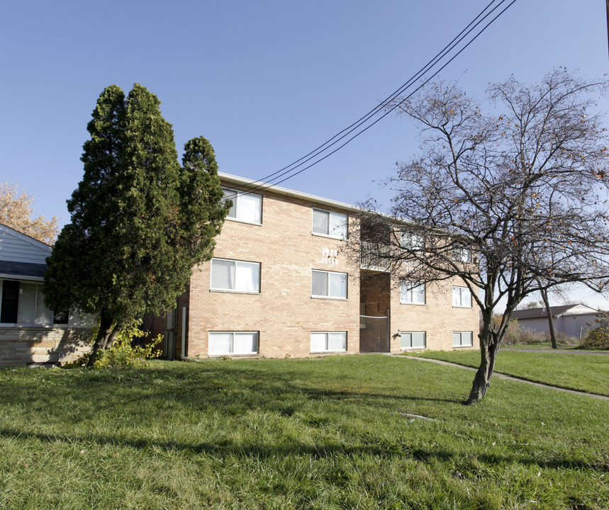 Northern Court Apartments in Columbus, OH - Building Photo