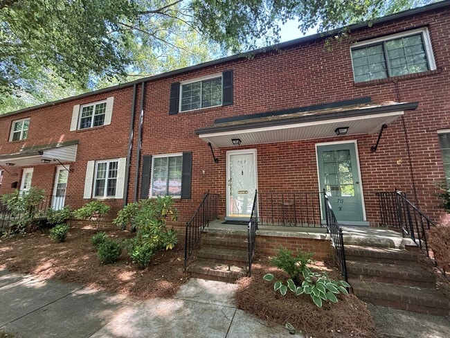 715 N Avalon Rd in Winston-Salem, NC - Building Photo - Building Photo