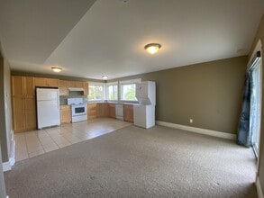 4166 Gulfview Dr in Nanaimo, BC - Building Photo - Building Photo