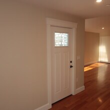 32 Newhall St, Unit 32 Newhall Street Saugus, in Saugus, MA - Foto de edificio - Building Photo