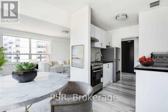 600-600 Eglinton Ave W in Toronto, ON - Building Photo - Building Photo