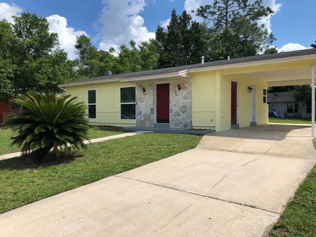 1635 Brady Dr in Deltona, FL - Building Photo - Building Photo