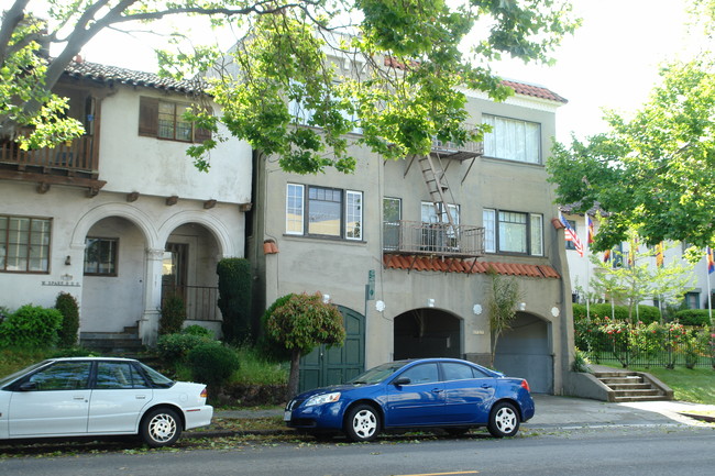 1717 Euclid Ave in Berkeley, CA - Building Photo - Building Photo