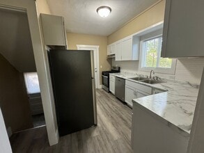 1906 11th Avenue A in Moline, IL - Building Photo - Building Photo