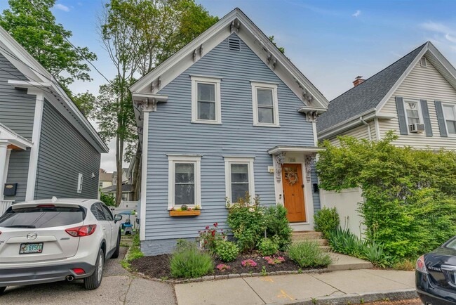15 Woodbury Ave in Portsmouth, NH - Building Photo - Building Photo