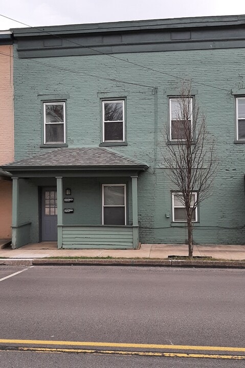 306 Blair St, Unit 2 in Hollidaysburg, PA - Building Photo