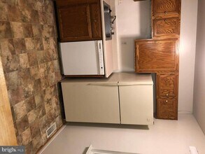 2495 Vineyard Ln in Crofton, MD - Building Photo - Building Photo