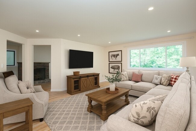 property at 10 E Bluff Rd