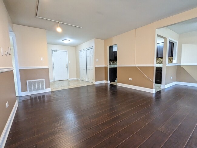 2252 N Baldwin Way in Palatine, IL - Building Photo - Building Photo