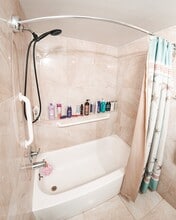 204 Lake Frances Dr in West Palm Beach, FL - Building Photo - Building Photo