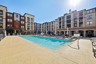 Luxia Craig Ranch in McKinney, TX - Building Photo