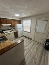 14 Chelsea Sq in Binghamton, NY - Foto de edificio - Building Photo