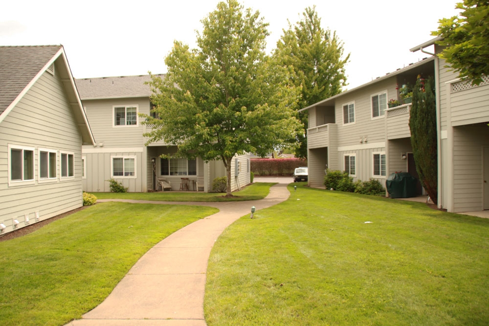 Wintercrest Apartments in McMinnville, OR - Building Photo