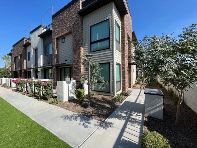 property at 138 E Lexington Ave