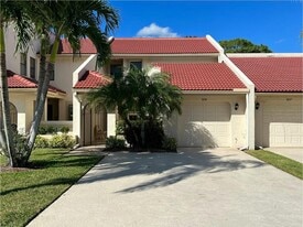 819 Windermere Way in Palm Beach Gardens, FL - Building Photo
