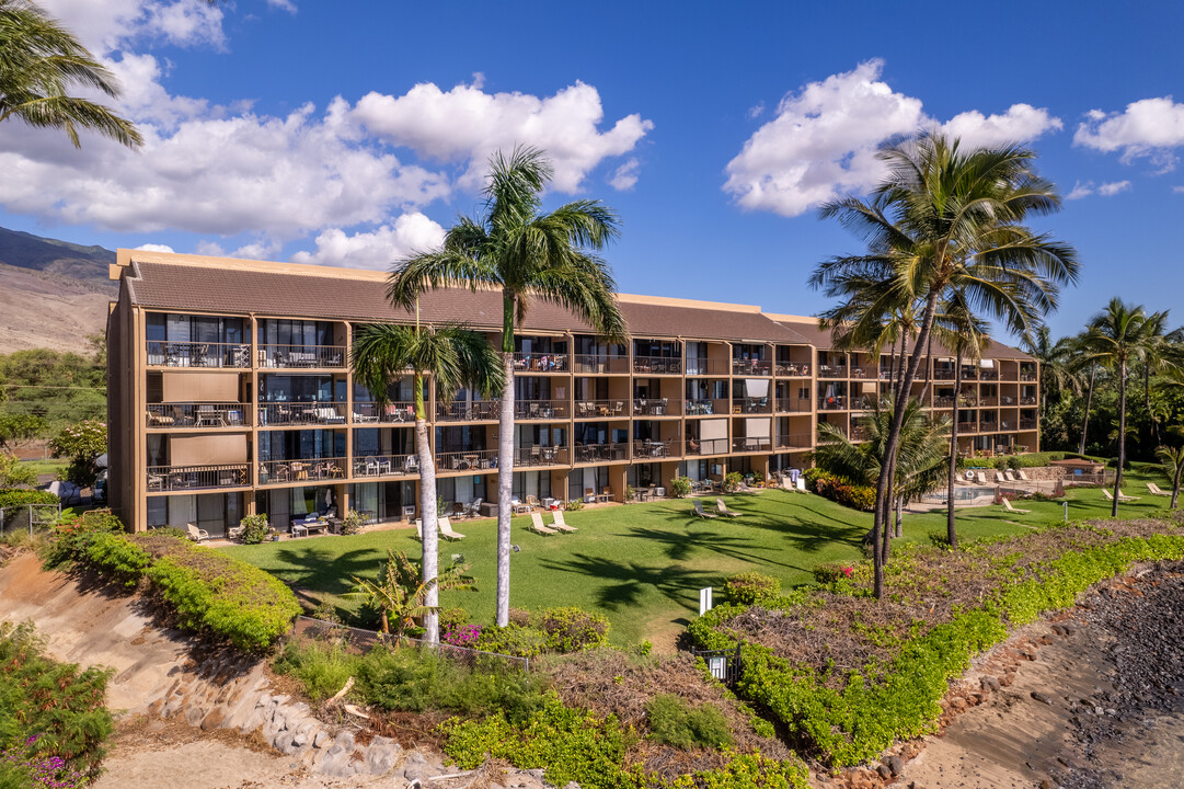 Maalaea Banyans in Wailuku, HI - Building Photo