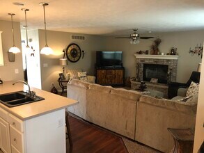 1109 Pine Meadows Ct. in Normal, IL - Foto de edificio - Building Photo