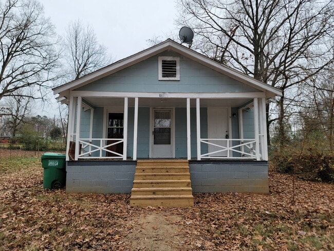 property at 320 Amhurst Ave