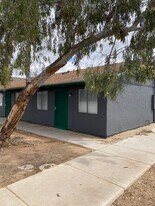 2903 E Wier Ave, Unit 3 in Phoenix, AZ - Building Photo
