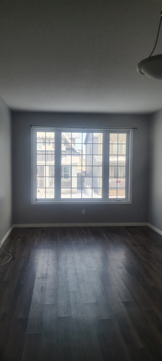5663 Vedette Rd in Regina, SK - Building Photo - Building Photo