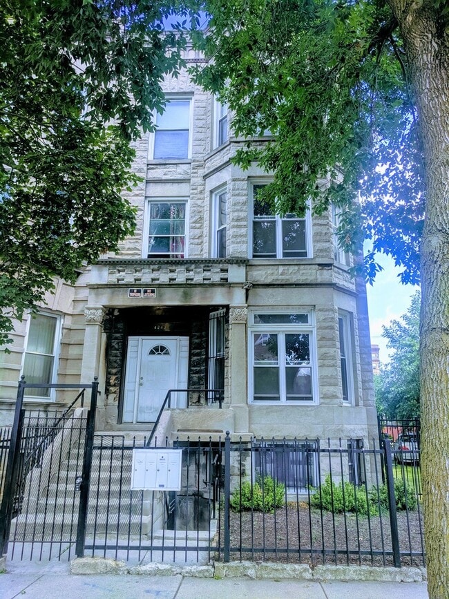 property at 4243 S Calumet Ave