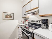 145 Pinckney St, Unit 202 in Boston, MA - Building Photo - Building Photo