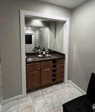 2209 Washington Cir NW, Unit 1 English Basement in Washington, DC - Foto de edificio - Building Photo