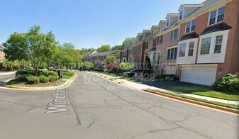 6251 Windham Hill Run in Alexandria, VA - Building Photo