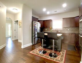 2925 McManus Cir in Clarksville, TN - Foto de edificio - Building Photo
