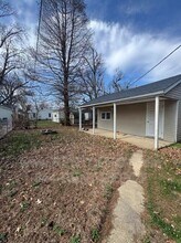 1303 S St James Blvd in Evansville, IN - Building Photo - Building Photo